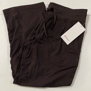 Lululemon - Dance Studio Mid Rise Pant *Short - NWT